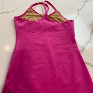 NWOT Ivivia Racerback Exercise top (Sz14)